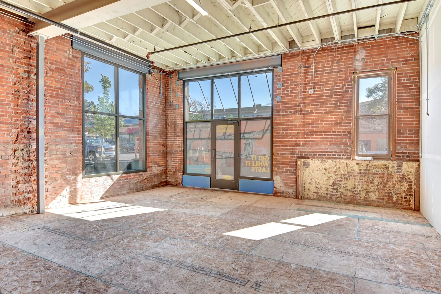Small Retail Suite